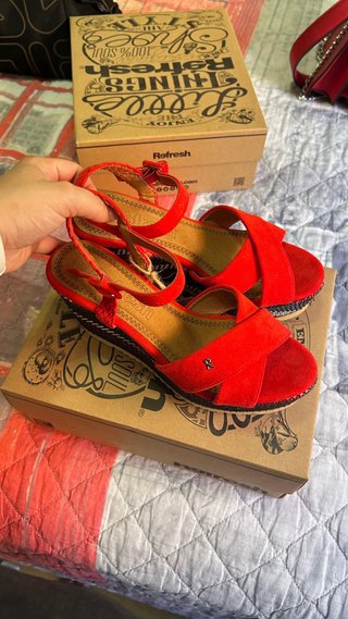 Sandalias cuña Refresh rojas