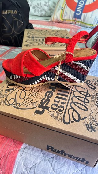Sandalias cuña Refresh rojas
