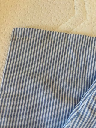 Pantalón rayas azul y blanco