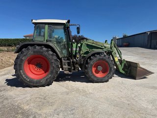 Tractor Fendt 712 Vario