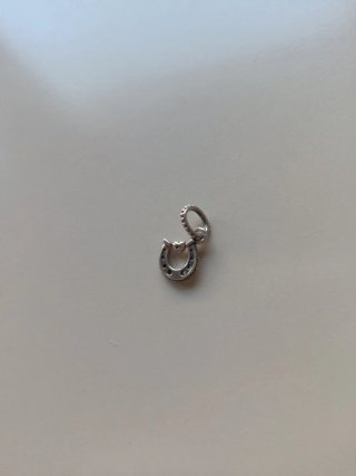 Charm Pandora Herradura Plata