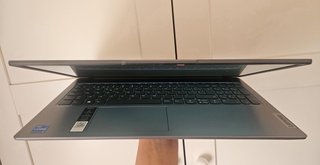 Lenovo IdeaPad Slim 3 15IAH8 Gris