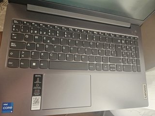 Lenovo IdeaPad Slim 3 15IAH8 Gris
