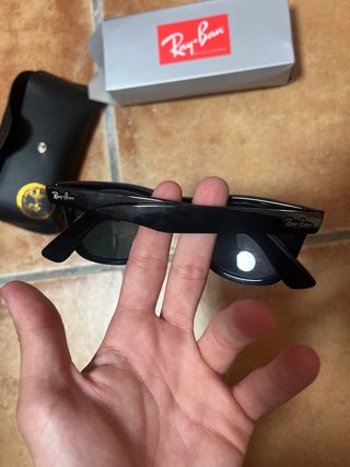 Gafas de Sol Ray-Ban Estuche Negro Dorado