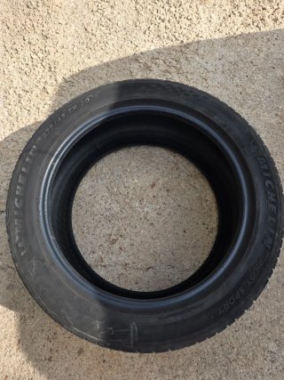 Neumático Michelin Pilot Sport 275/45 ZR20