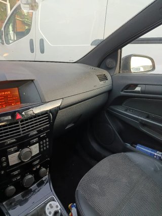 Opel Astra 2007