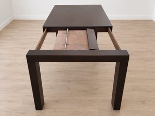Mesa comedor extensible con 4 sillas tapizadas