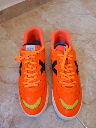 Zapatillas Munich Naranja y Amarillo Talla 44
