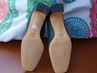 Zapatos de salón verde botella