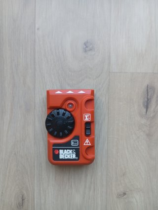 Detector Cables y Tuberías Black & Decker
