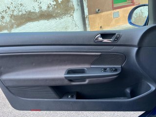 Volkswagen Golf 2004