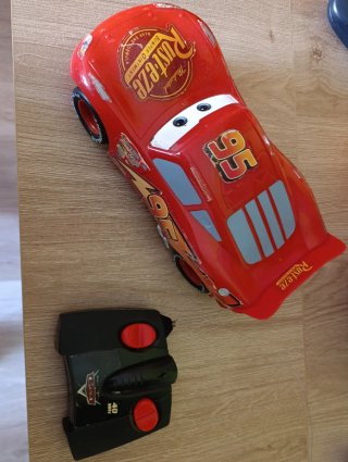 Coche teledirigido Rayo McQueen95