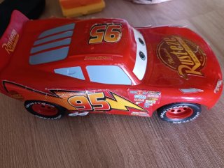 Coche teledirigido Rayo McQueen95