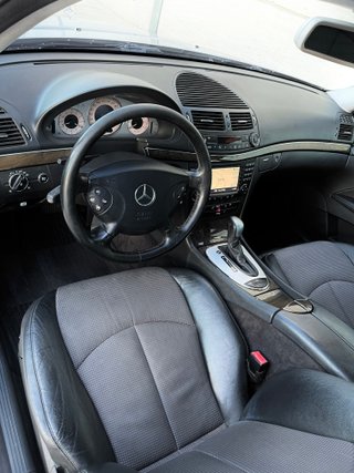 Mercedes-Benz E500 7G-TRONIC