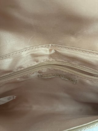 Bolso de mano dorado Con cadena dorado colgarlo