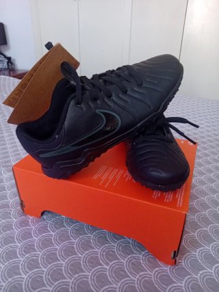 Botas de fútbol sala Nike Tiempo Negras