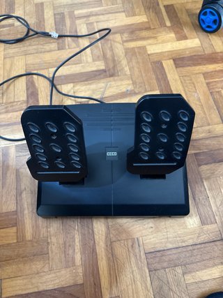 Volante Thrustmaster T150 Force Feedback + Pedali