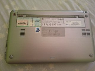 HP Mini Portátil Plata y Negro
