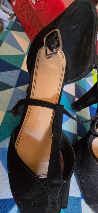 Sandalias Marypaz tacón alto negras