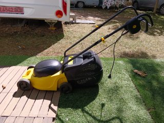 Cortacésped Eléctrico Carrefour 900W