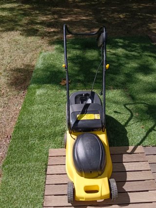 Cortacésped Eléctrico Carrefour 900W