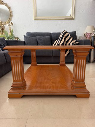 Mesa de centro de madera y cristal