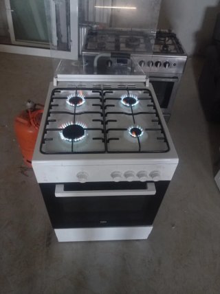 Cocina de gas butano Beko 60 largo 60 ancho 85 alt