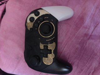 Nintendo Switch OLED Edizione Zelda Tears of the Kingdom