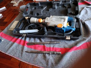 Martillo Demoledor Dexter 1700W 60J. Con garantía