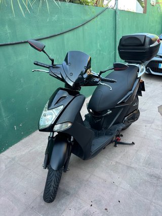 Kymco Agility City 125 Negra