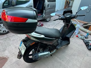Kymco Agility City 125 Negra
