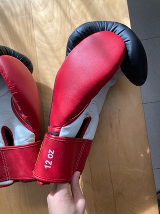 Guantes Top King 12oz + Espinilleras