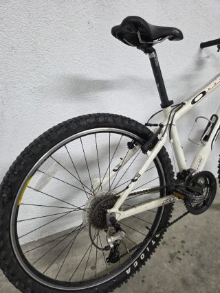 BTT FELT