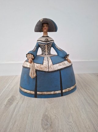 Menina cerámica azul y blanco 37cm
