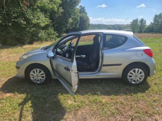 Peugeot 207 2006