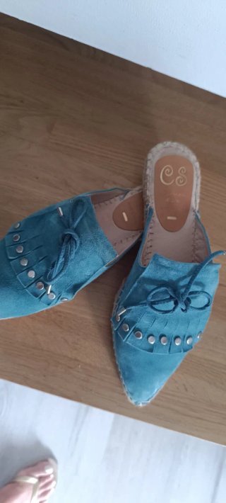 Zapatilla esparto CS azul con flecos