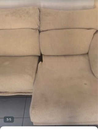 Sofá grande beige de tela