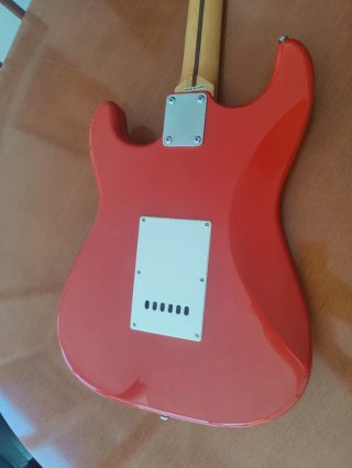 Guitarra eléctrica stratocaster