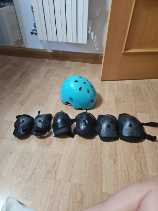 Patines en línea y protecciones Oxelo