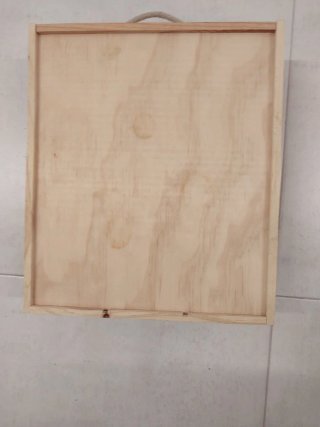 Caja de madera para 3 botellas de vino