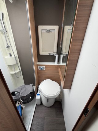 Autocaravana Adria Coral XL Axess 600 DP 20.000km
