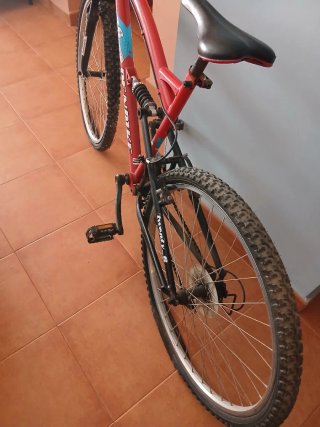Bicicleta de Montaña Roja DENBIKE