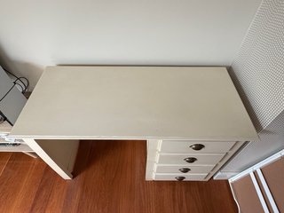 Escritorio de madera