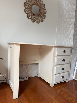 Escritorio de madera