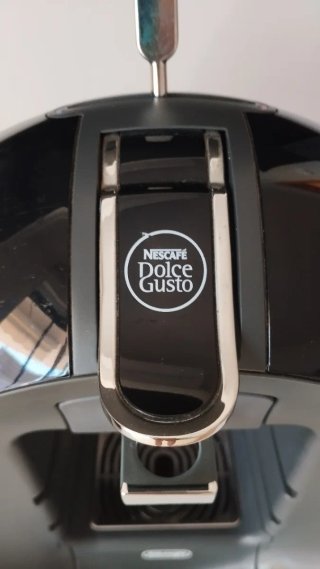 Cafetera Nescafé Dolce Gusto Negra