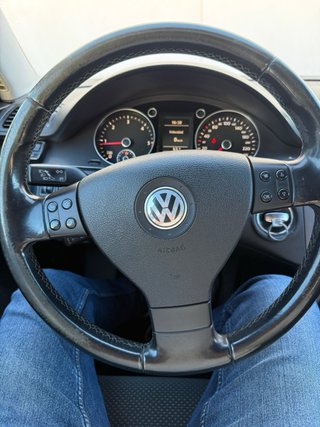 Volkswagen Passat 2009 ITV hasta Sep 2027