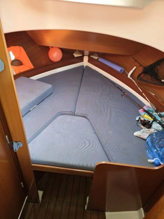 Barco Beneteau Antares 760