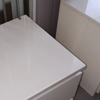 2 Mesitas de Noche Ikea Malm Blancas, con cristal