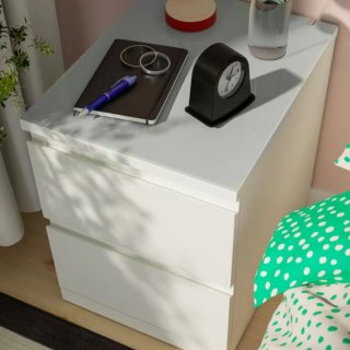 2 Mesitas de Noche Ikea Malm Blancas, con cristal
