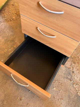 Cassettone da ufficio in legno e metallo